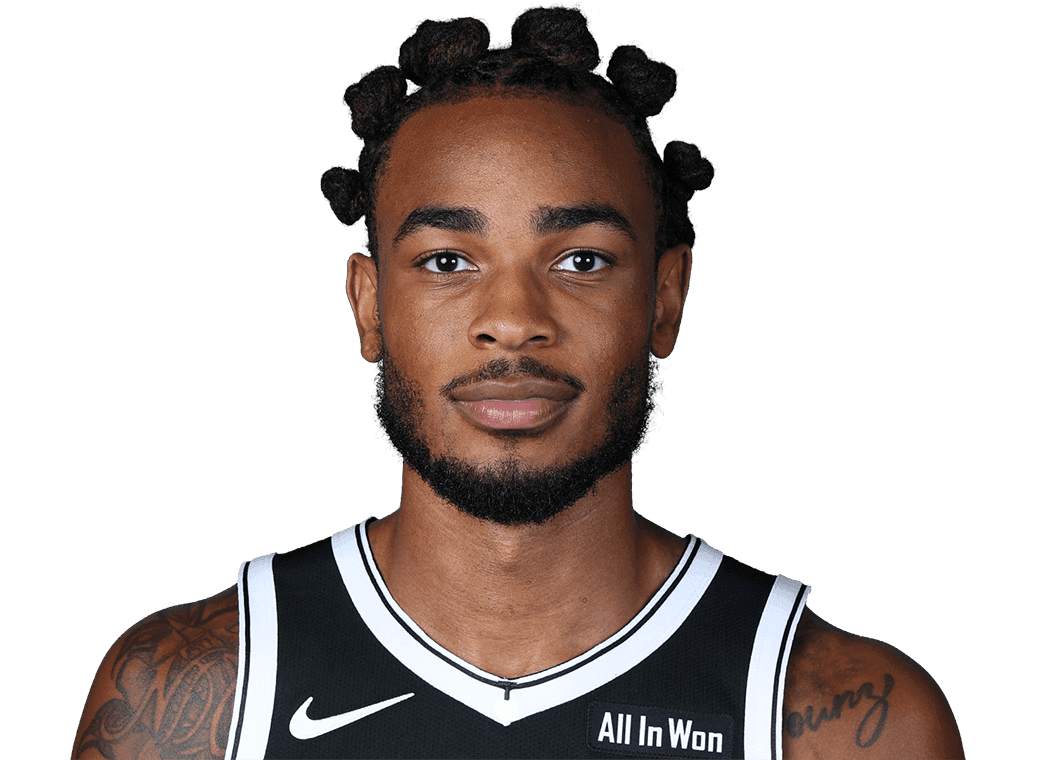 Nic Claxton headshot