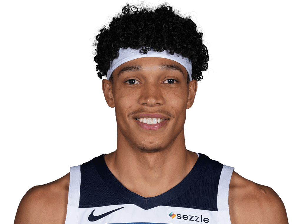 Enrique Freeman headshot